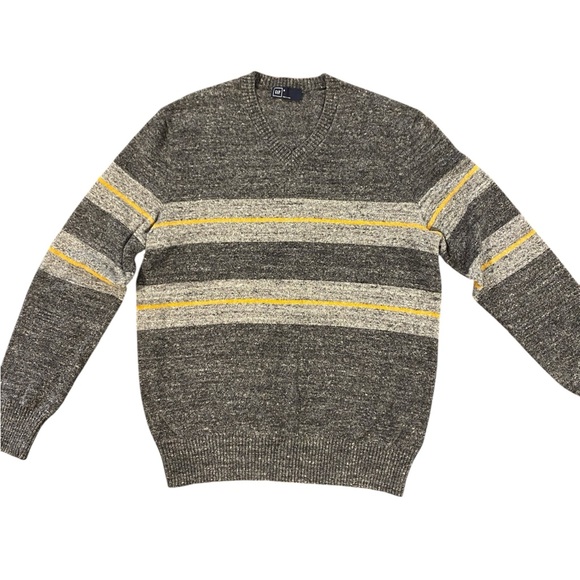 GAP V-Neck Sweater in Gray and Yellow Stripes - Picture 2 of 7